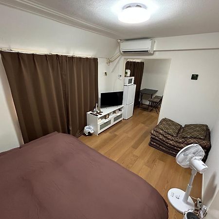 Guest House Zwell Hakata Ohori Park Fukuoka  Exterior photo
