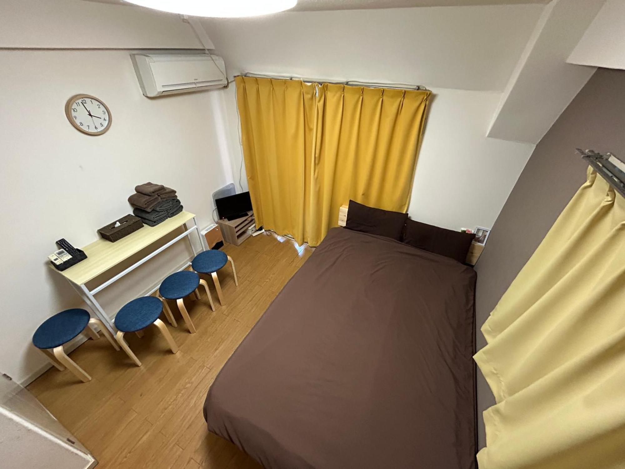 Guest House Zwell Hakata Ohori Park Fukuoka  Exterior photo